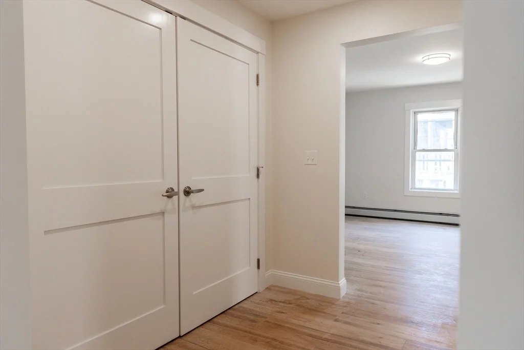 3 bed, 1 bath apartment for rent at 71 Friend St Unit 2nd, Gloucester — photo 7 of 18