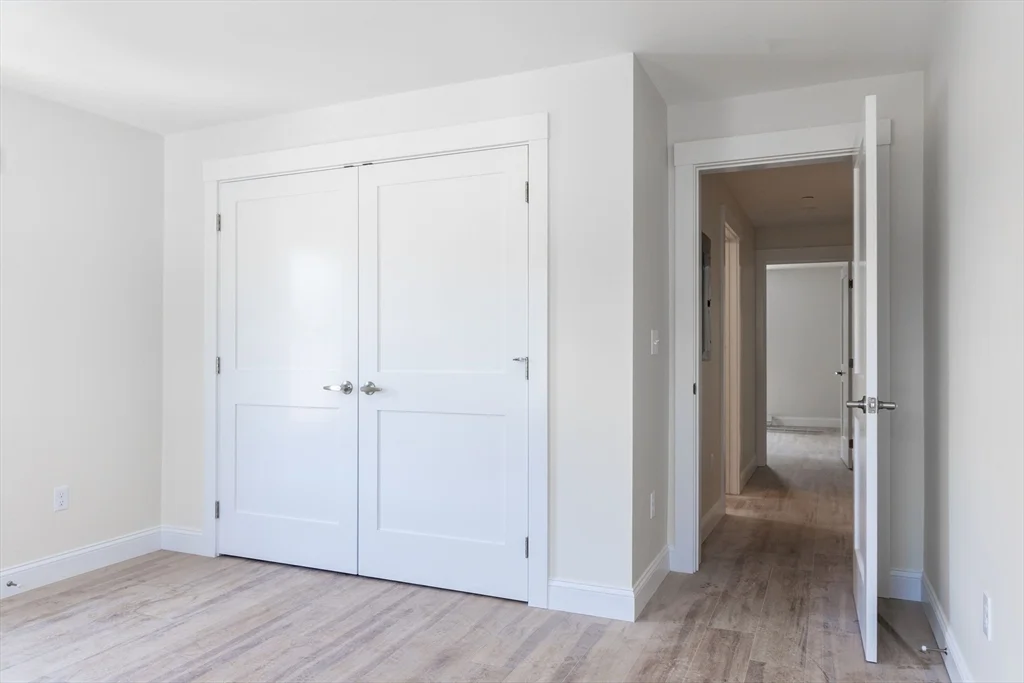 3 bed, 1 bath apartment for rent at 71 Friend St Unit 3rd, Gloucester — photo 3 of 17