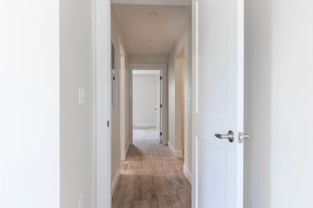 3 bed, 1 bath apartment for rent at 71 Friend St Unit 3rd, Gloucester — photo 4 of 17