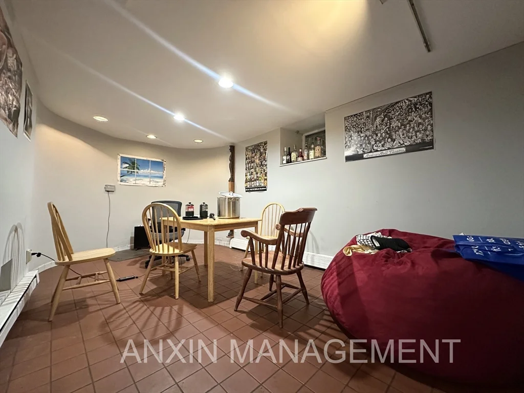 4 bed, 2 bath apartment for rent at 71 Gardner St Unit 1, Allston — photo 9 of 15