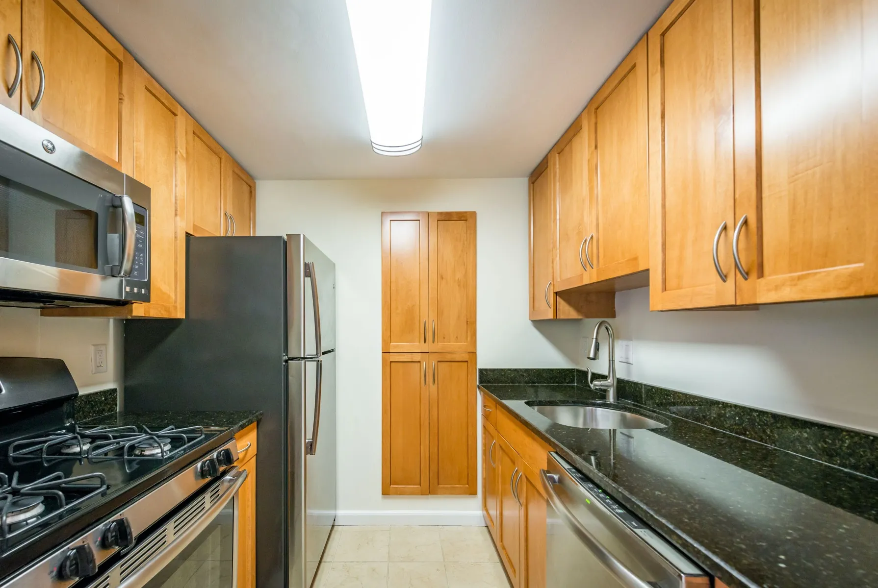 1 bed, 1 bath apartment for rent at 71 Gerry Rd Unit 2, Chestnut Hill — photo 2 of 13