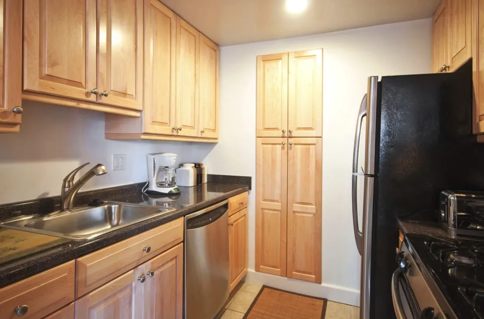 1 bed, 1 bath apartment for rent at 71 Gerry Rd Unit 2, Chestnut Hill — photo 11 of 13