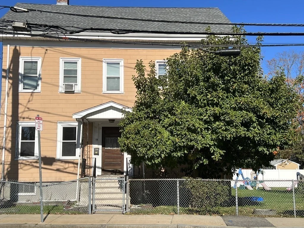 3 bed, 1 bath apartment for rent at 71 Gordon Ave Unit 1, Hyde Park — photo 1 of 14