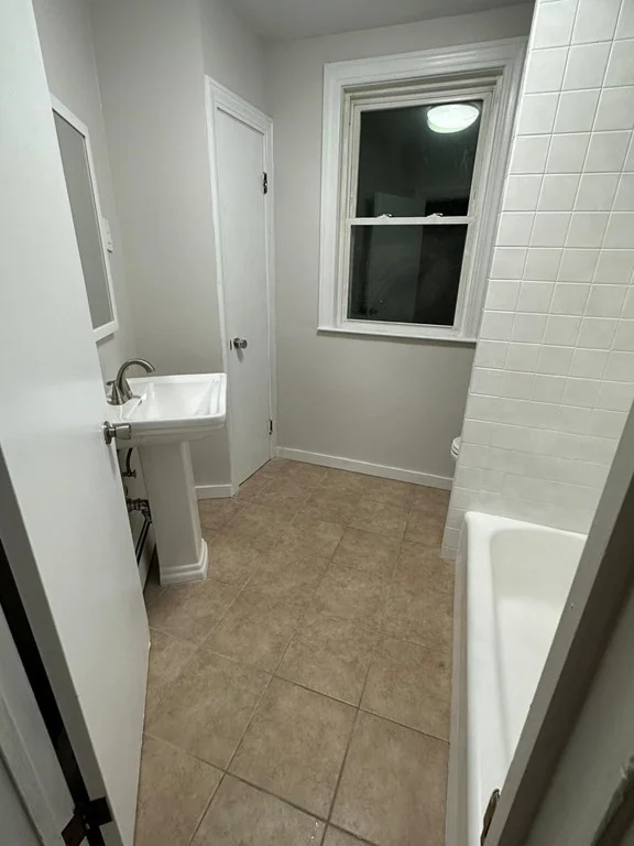 3 bed, 1 bath apartment for rent at 71 Gordon Ave Unit 1, Hyde Park — photo 13 of 14