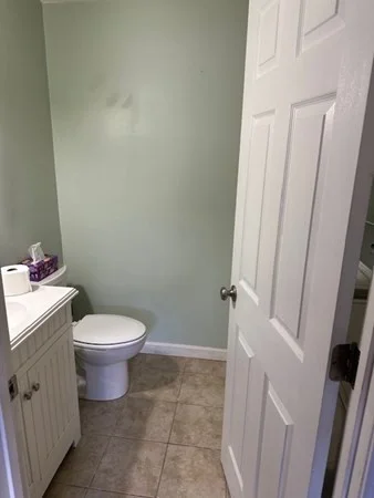 2 bed, 1 bath apartment for rent at 71 Greenough St Unit 1, Haverhill — photo 7 of 13