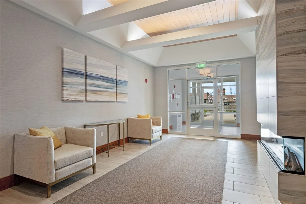 2 bed, 2 bath apartment for rent at 71 Greenwood Ave Unit 202, Swampscott — photo 6 of 39