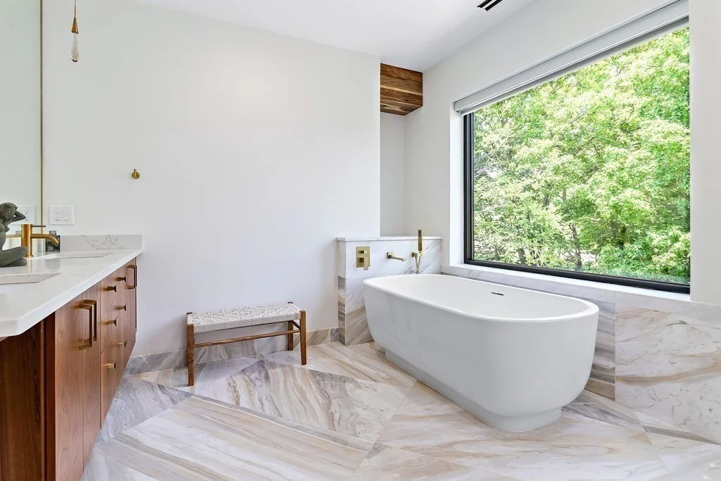 4 bed, 4+ bath apartment for rent at 71 Grove St, Chestnut Hill — photo 12 of 20