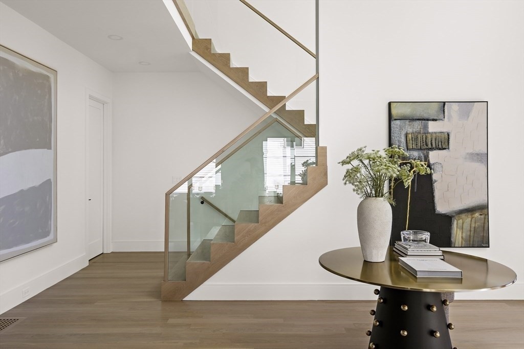 6 bed, 4+ bath apartment for rent at 71 Harwich Rd, Chestnut Hill — photo 4 of 36
