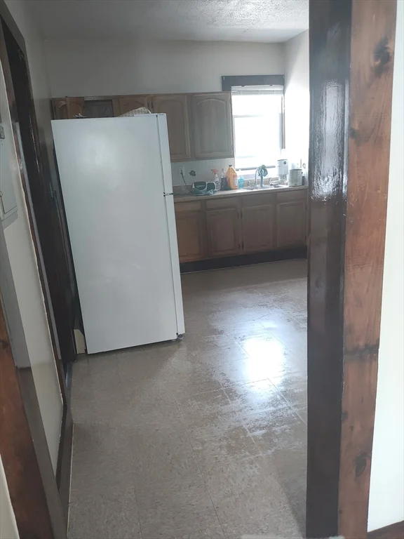 2 bed, 1 bath apartment for rent at 71 Heath St Unit 3, Jamaica Plain — photo 6 of 8