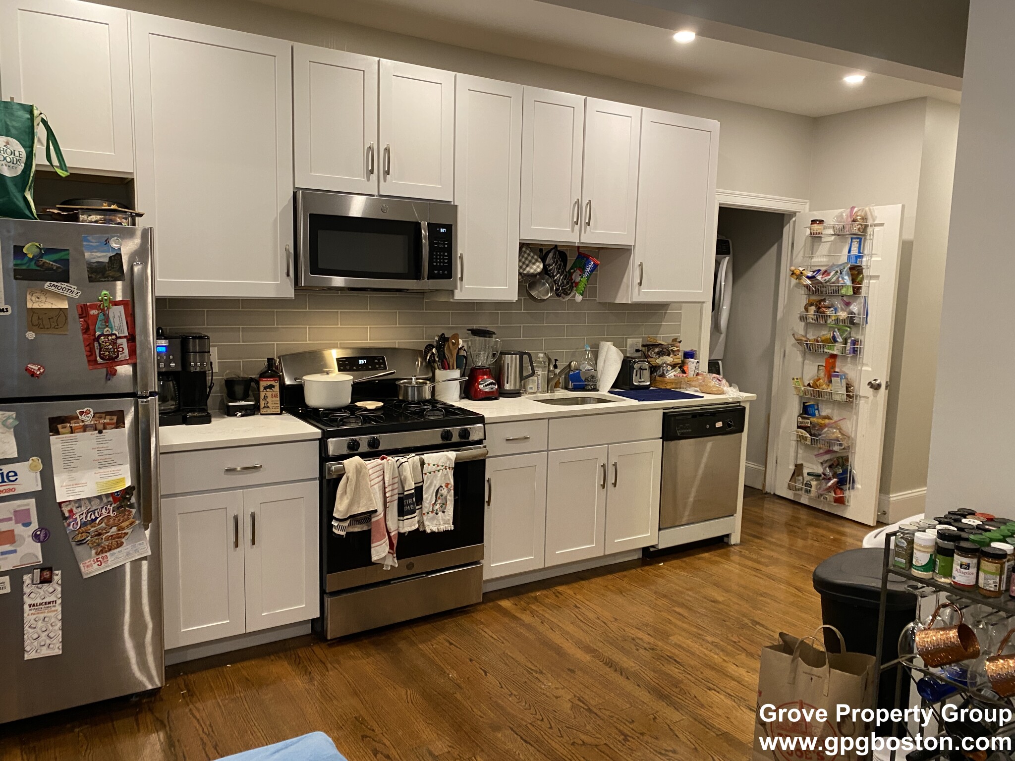 5 bed, 2 bath apartment for rent at 71 Hillside St Unit 1, Mission Hill — photo 8 of 12