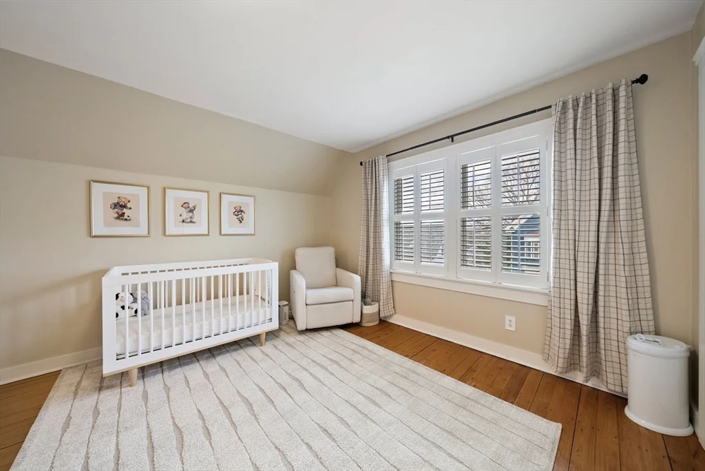 3 bed, 2 bath apartment for rent at 71 King St Unit 71, Swampscott — photo 16 of 20