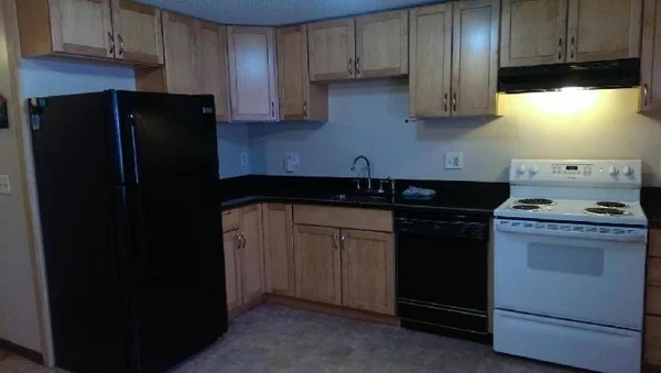 3 bed, 2 bath apartment for rent at 71 Knowlton St Unit 1, Somerville — photo 1 of 30