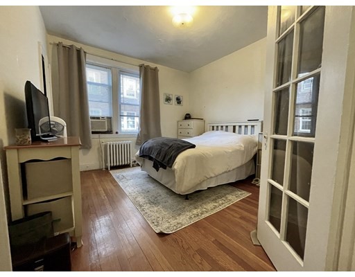 1 bed, 1 bath apartment for rent at 71 Martin St Unit 2, Neighborhood Nine — photo 10 of 12