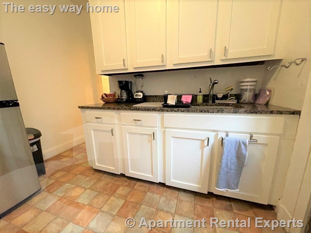 1 bed, 1 bath apartment for rent at 71 Martin St Unit 3, Harvard Square — photo 6 of 18