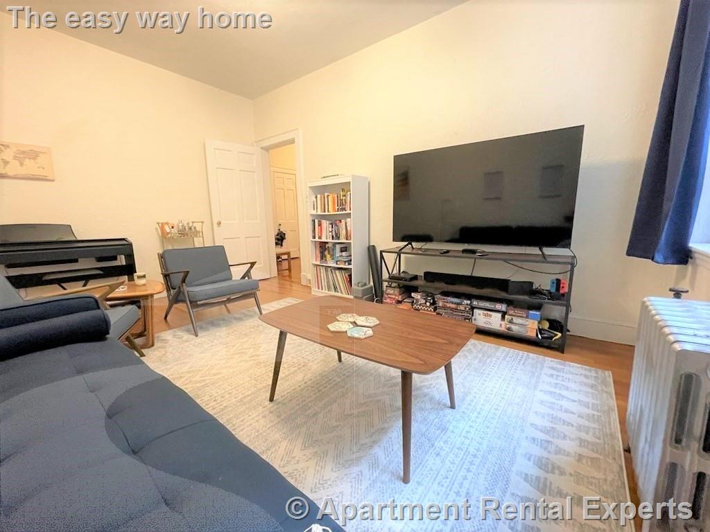 1 bed, 1 bath apartment for rent at 71 Martin St Unit 3, Harvard Square — photo 3 of 18