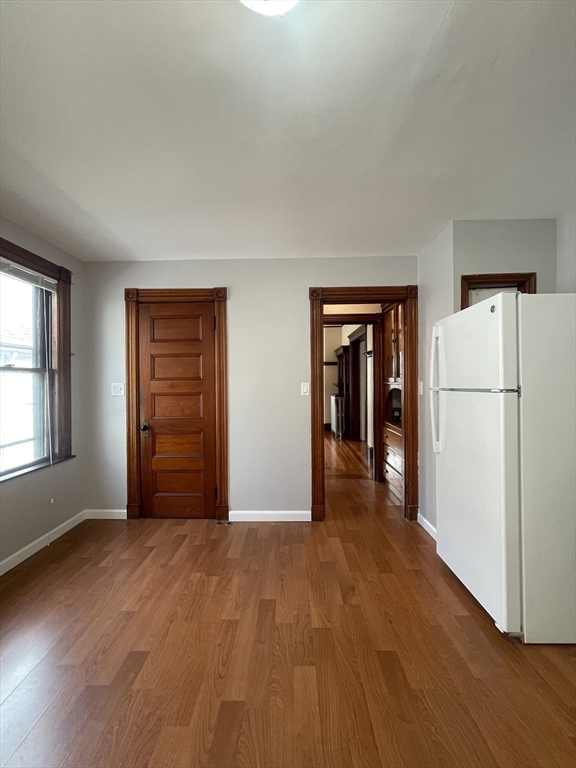 3 bed, 1 bath apartment for rent at 71 Mayfield Unit 2, Dorchester — photo 20 of 33