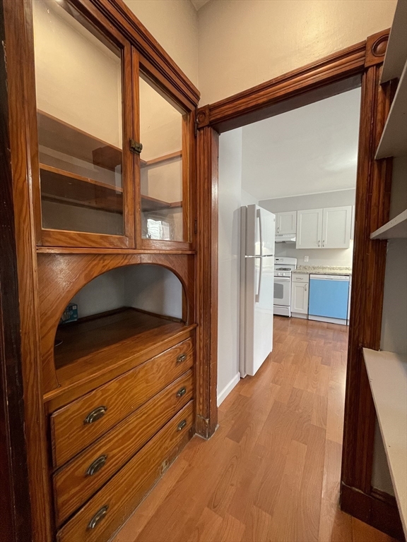 3 bed, 1 bath apartment for rent at 71 Mayfield Unit 2, Dorchester — photo 12 of 33