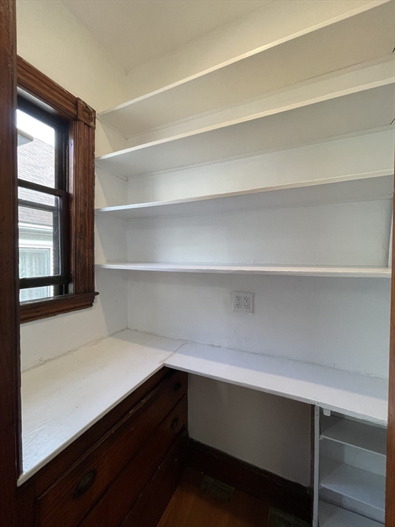 3 bed, 1 bath apartment for rent at 71 Mayfield Unit 2, Dorchester — photo 14 of 33
