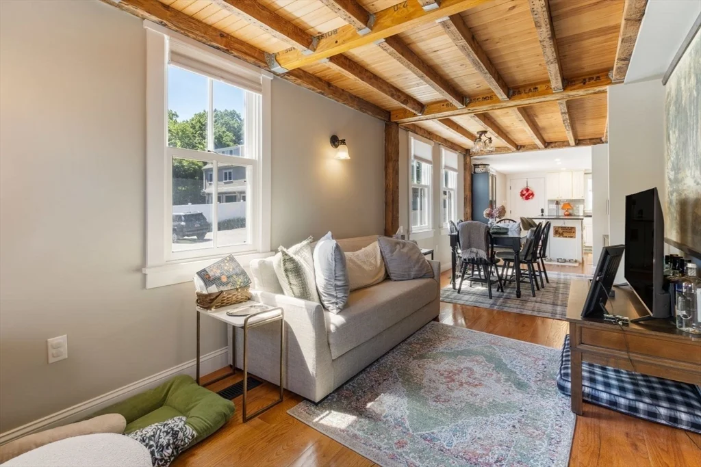 2 bed, 1 bath apartment for rent at 71 North St Unit 71, Hingham — photo 1 of 14