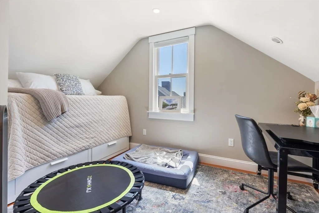 2 bed, 1 bath apartment for rent at 71 North St Unit 71, Hingham — photo 8 of 14