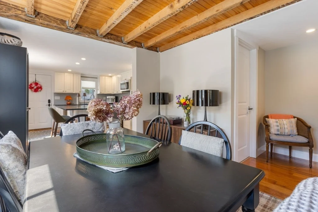 2 bed, 1 bath apartment for rent at 71 North St Unit 71, Hingham — photo 7 of 14