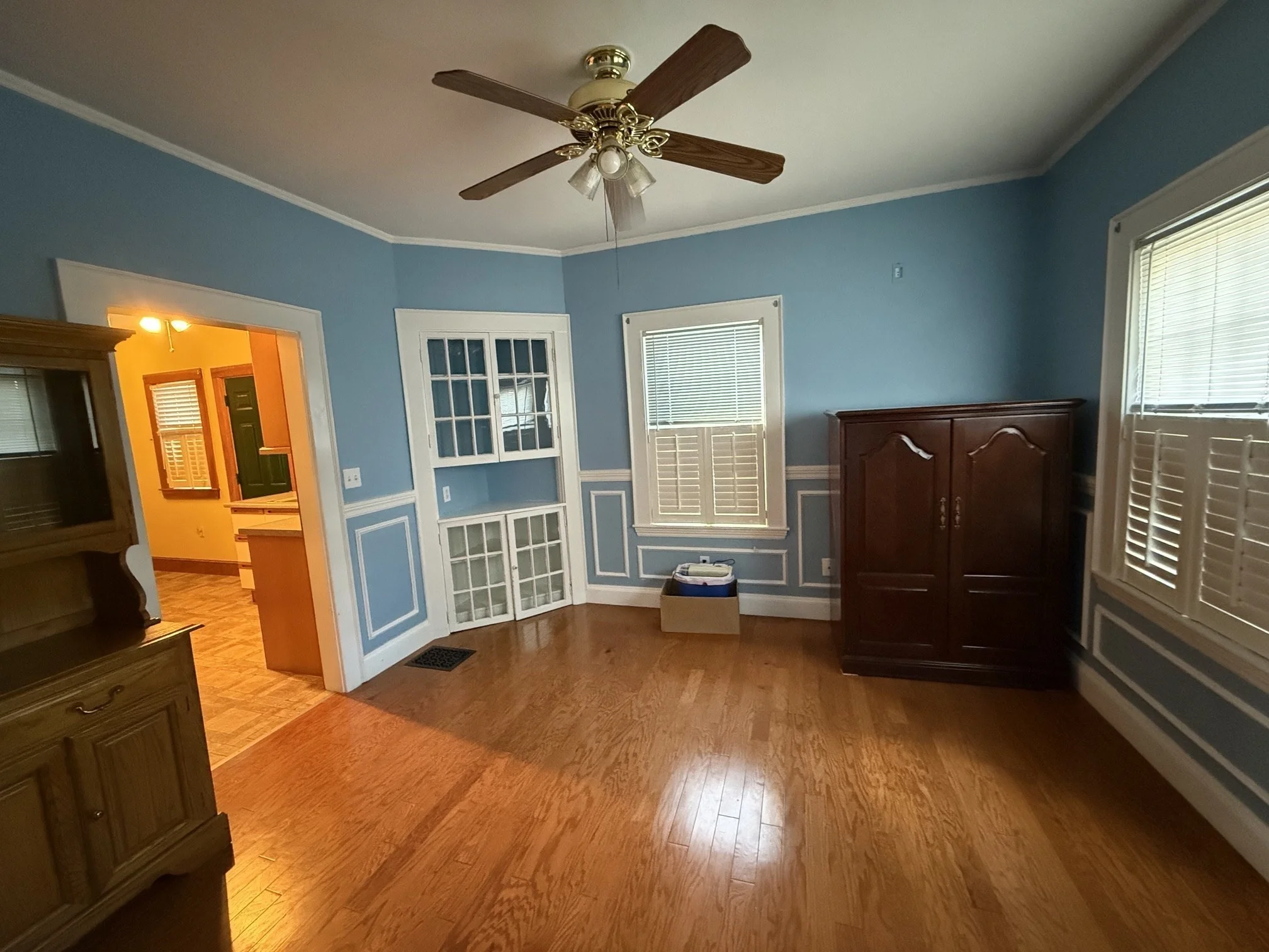 3 bed, 1 bath apartment for rent at 71 Ocean St, Quincy — photo 6 of 17