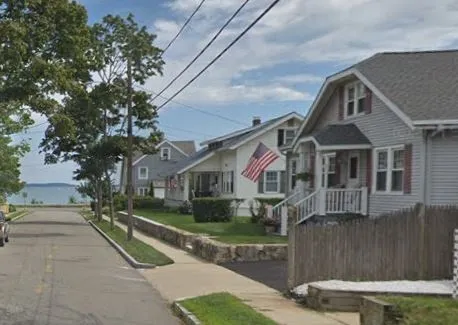 3 bed, 1 bath apartment for rent at 71 Ocean St, Quincy