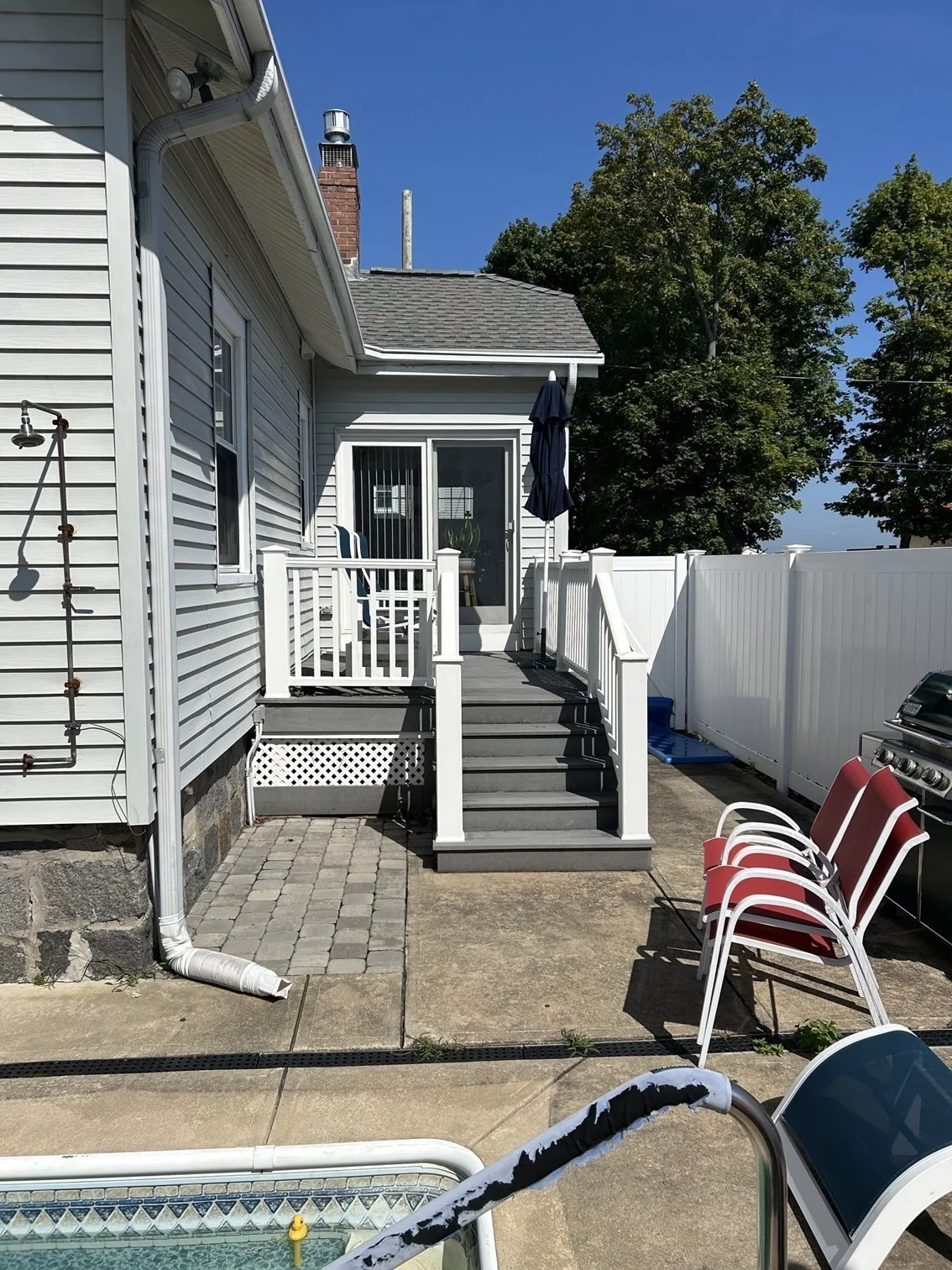 3 bed, 1 bath apartment for rent at 71 Ocean St, Quincy — photo 15 of 17