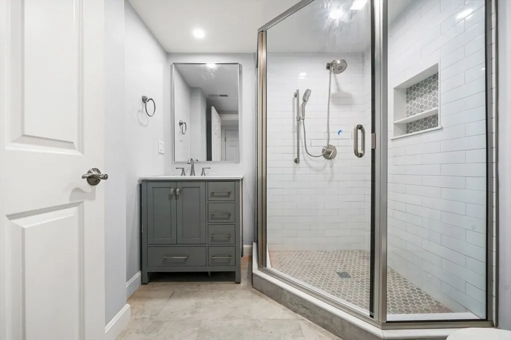 3 bed, 2 bath apartment for rent at 71 Old Harbor St Unit 1, South Boston — photo 18 of 23