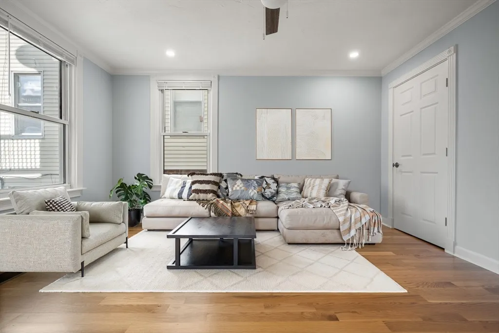 3 bed, 2 bath apartment for rent at 71 Old Harbor St Unit 1, South Boston — photo 3 of 23