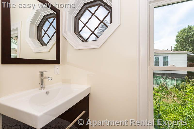 4 bed, 2 bath apartment for rent at 71 Orchard St, Malden — photo 8 of 21