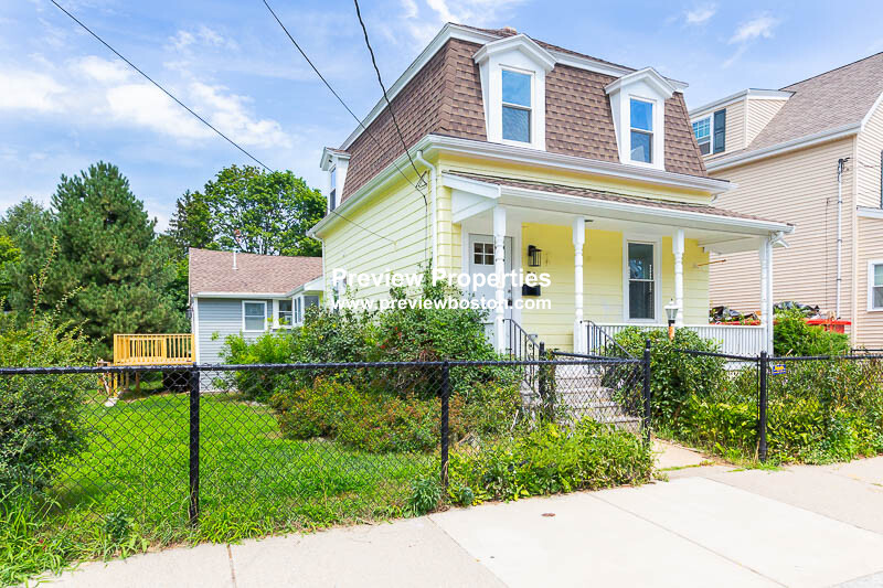 4.5 bed, 2.5 bath apartment for rent at 71 Orchard St Unit P, Malden