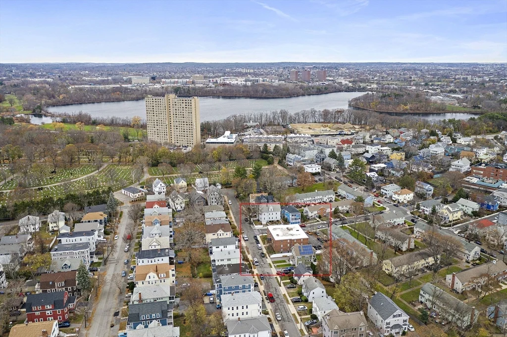 2 bed, 1 bath apartment for rent at 71 Oxford Ave Unit 3, Strawberry Hill — photo 15 of 16