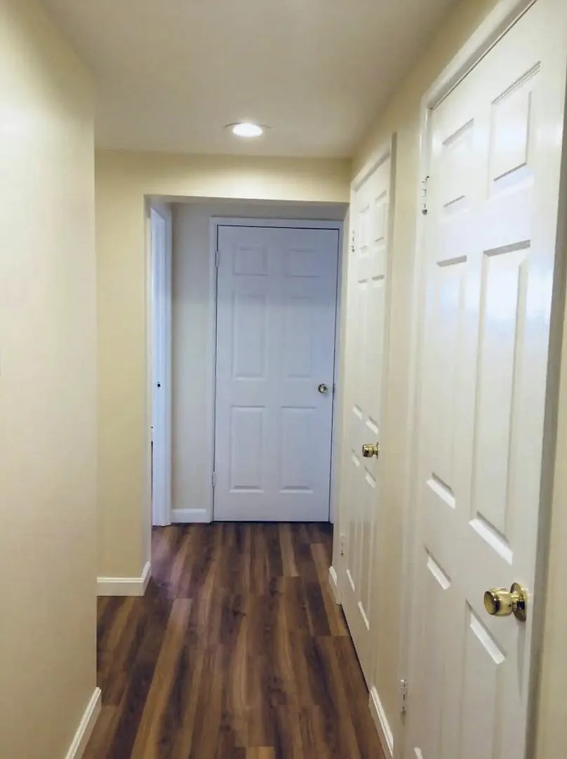 2 bed, 1 bath apartment for rent at 71 Oxford Ave Unit B, Strawberry Hill — photo 5 of 12