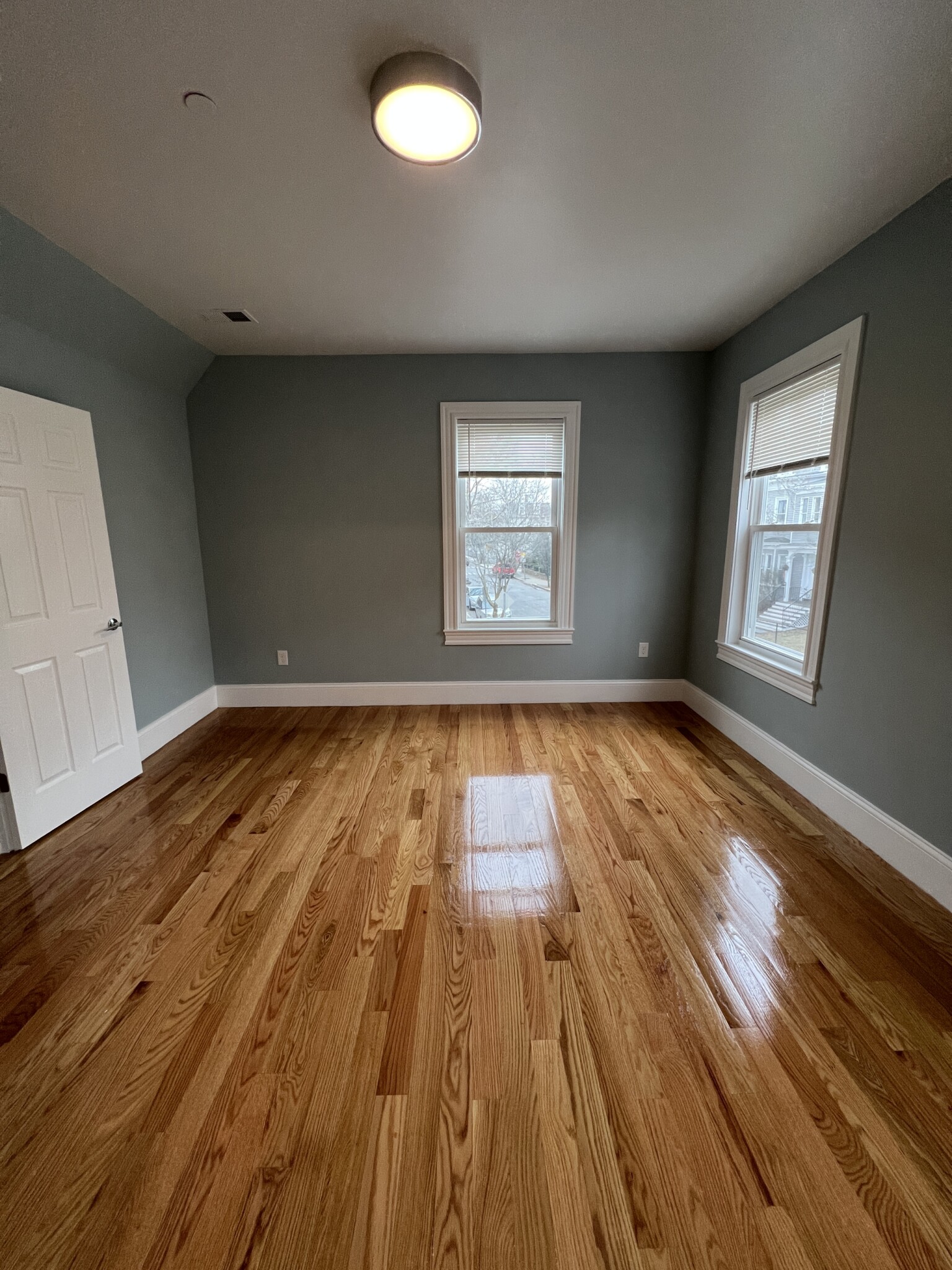 2.5 bed, 2 bath apartment for rent at 71 Pearl St Unit 2, East Somerville — photo 38 of 41