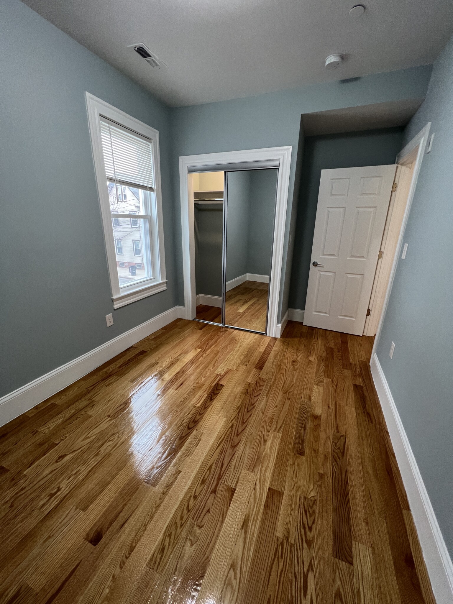 2.5 bed, 2 bath apartment for rent at 71 Pearl St Unit 2, East Somerville — photo 30 of 41