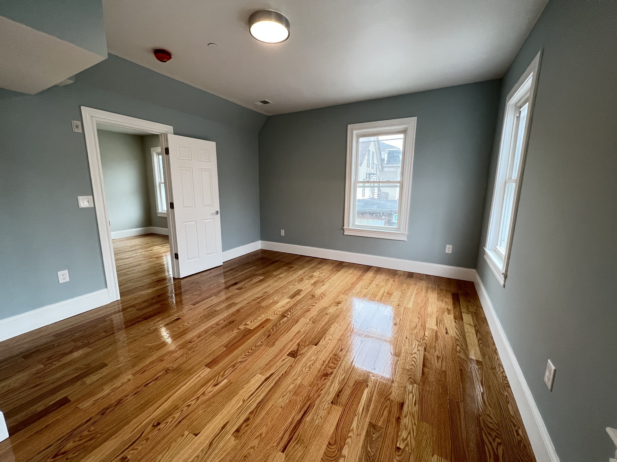 2.5 bed, 2 bath apartment for rent at 71 Pearl St Unit 2, East Somerville — photo 9 of 41