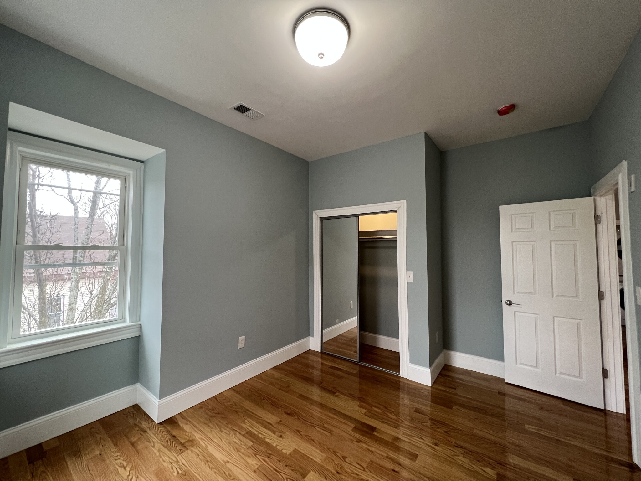 2.5 bed, 2 bath apartment for rent at 71 Pearl St Unit 3, East Somerville — photo 17 of 24