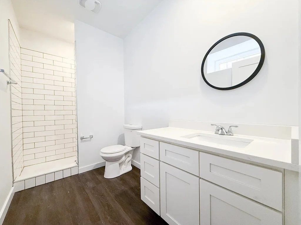 4 bed, 4+ bath apartment for rent at 71 Perrin St Unit 1, Roxbury — photo 14 of 17