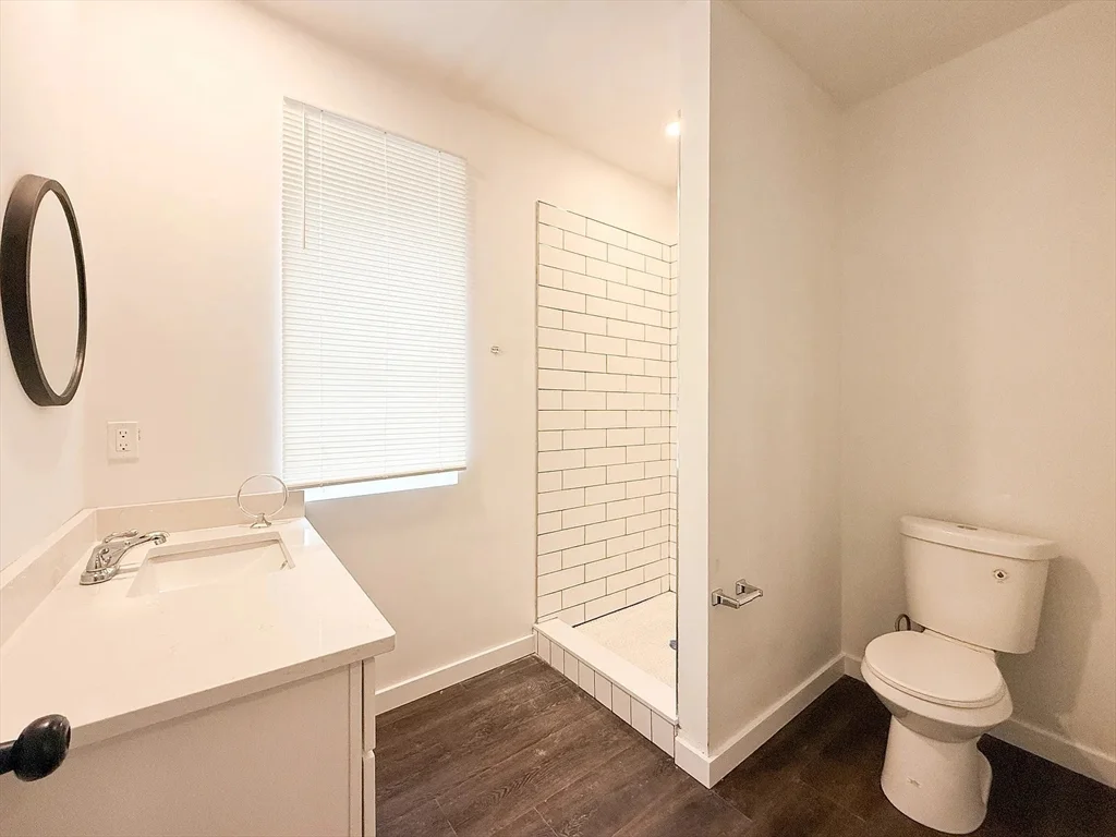 4 bed, 4+ bath apartment for rent at 71 Perrin St Unit 2, Roxbury — photo 16 of 17