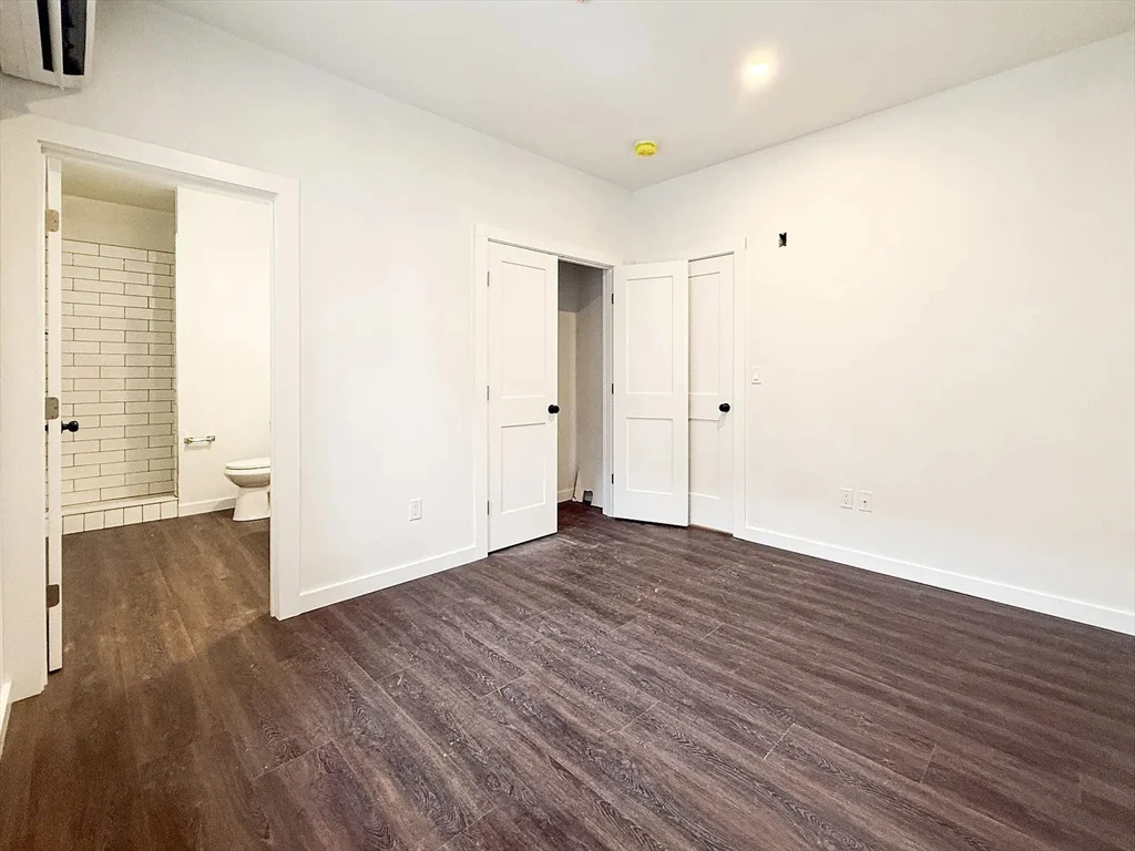 4 bed, 4+ bath apartment for rent at 71 Perrin St Unit 2, Roxbury — photo 13 of 17