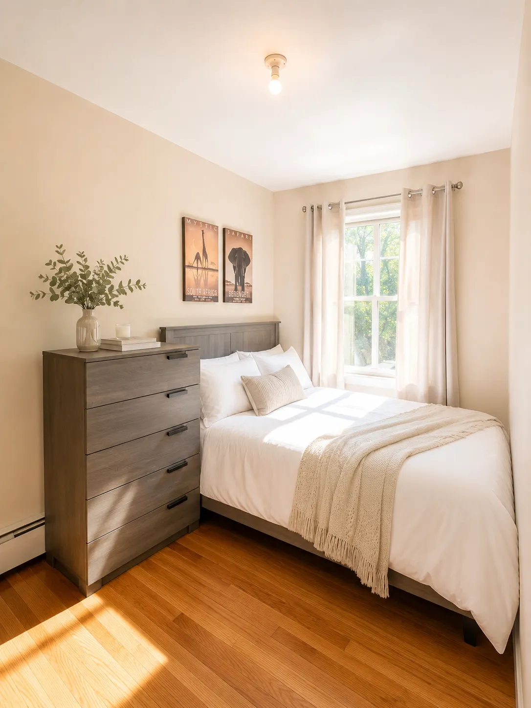 3 bed, 1 bath apartment for rent at 71 Phillips St Unit 2, Beacon Hill — photo 7 of 23