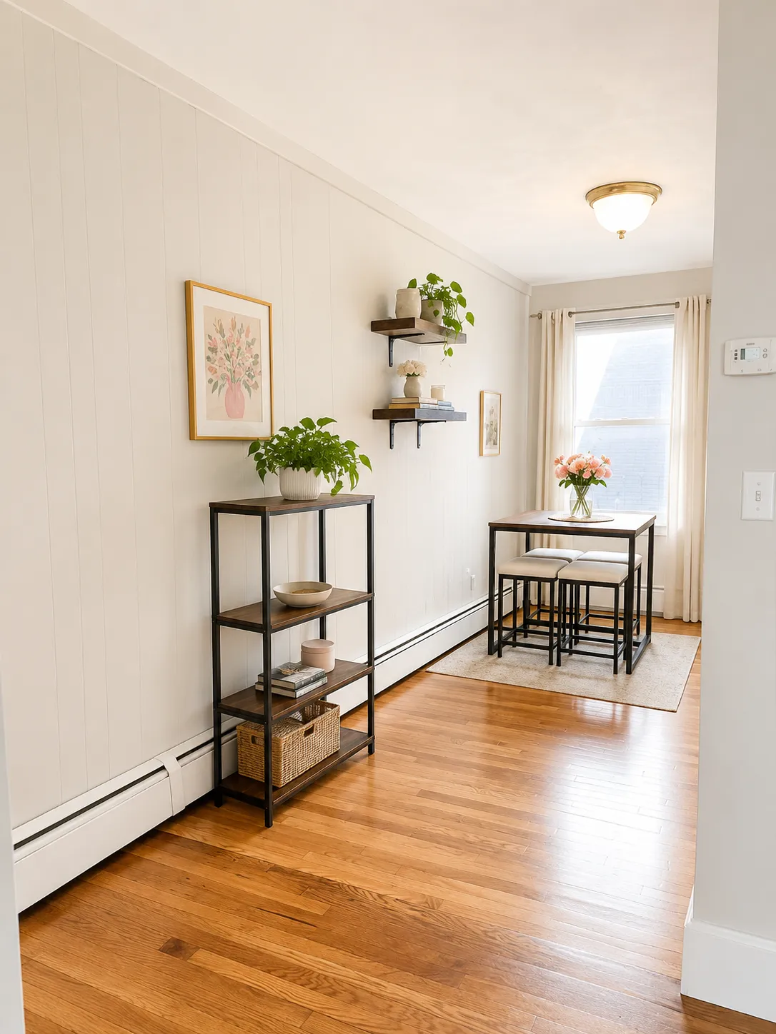 3 bed, 1 bath apartment for rent at 71 Phillips St Unit 2, Beacon Hill — photo 5 of 23