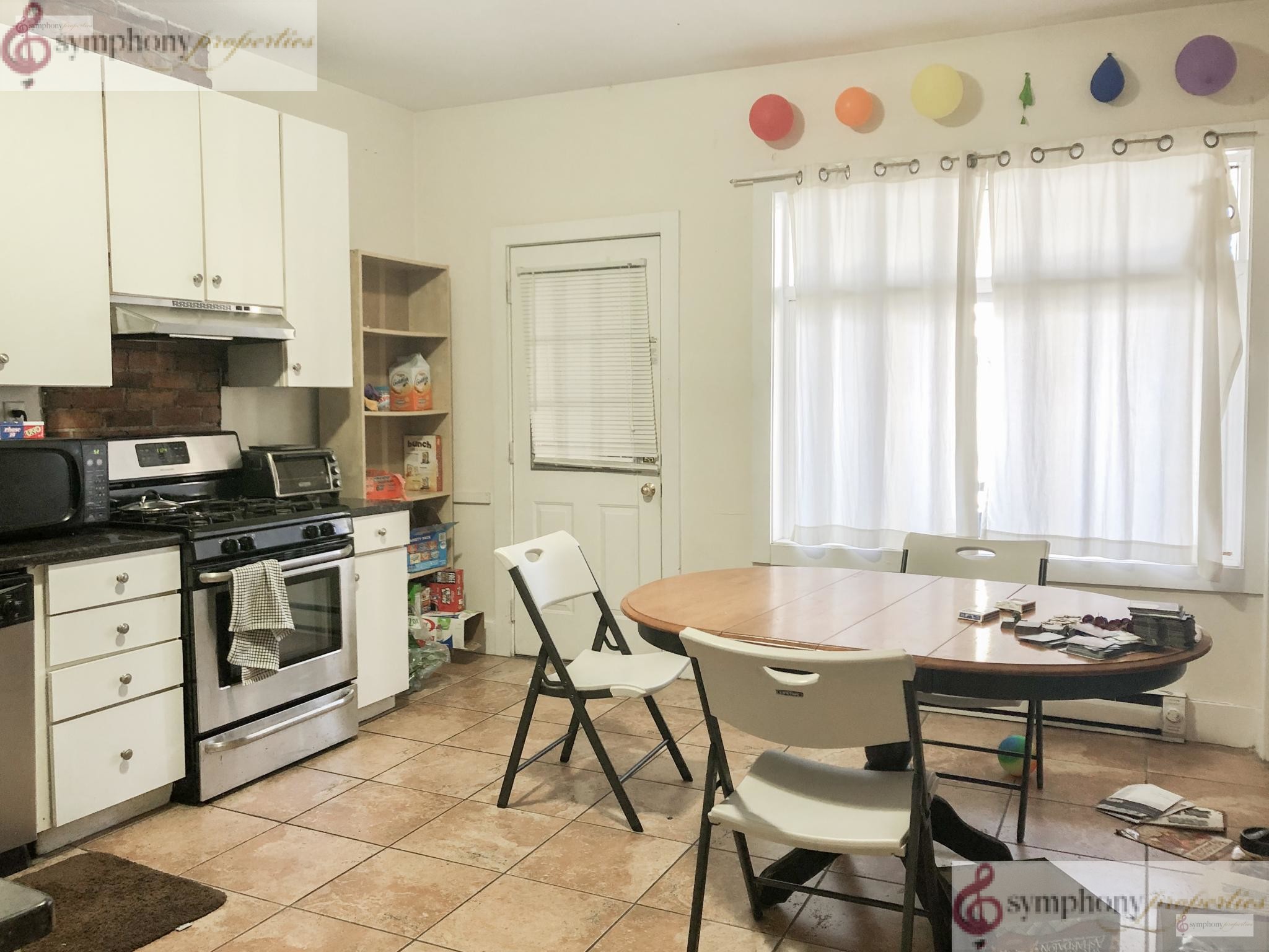 4 bed, 1 bath apartment for rent at 71 Pontiac St Unit 1A, Mission Hill — photo 2 of 15