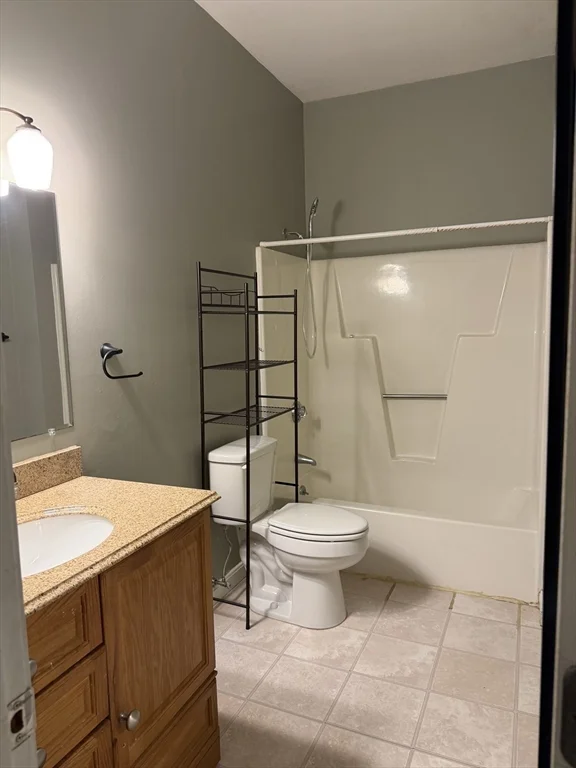 2 bed, 1 bath apartment for rent at 71 Princeton St Unit 204, North Chelmsford — photo 6 of 9