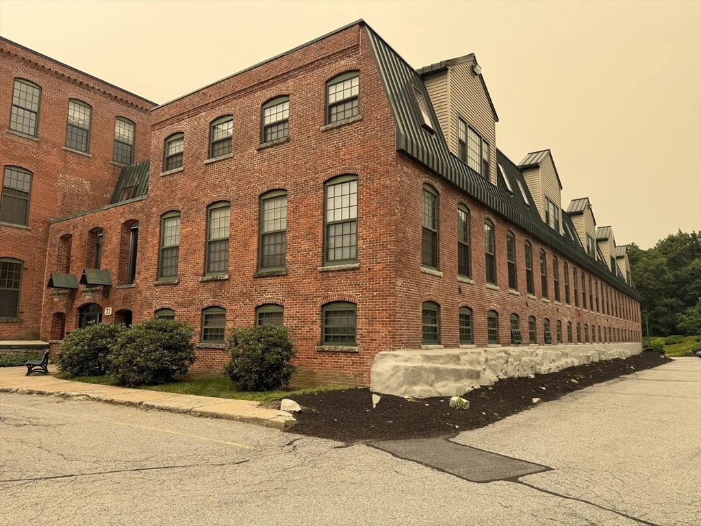 2 bed, 1 bath apartment for rent at 71 Princeton St Unit 204, North Chelmsford — photo 8 of 9