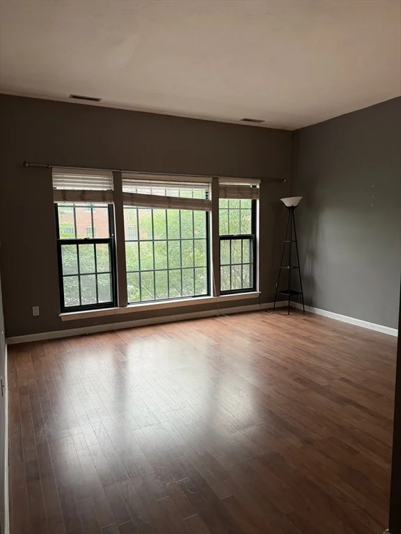 2 bed, 1 bath apartment for rent at 71 Princeton St Unit 204, North Chelmsford — photo 2 of 9