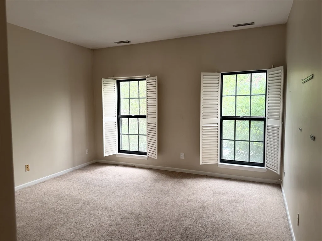 2 bed, 1 bath apartment for rent at 71 Princeton St Unit 204, North Chelmsford — photo 5 of 9