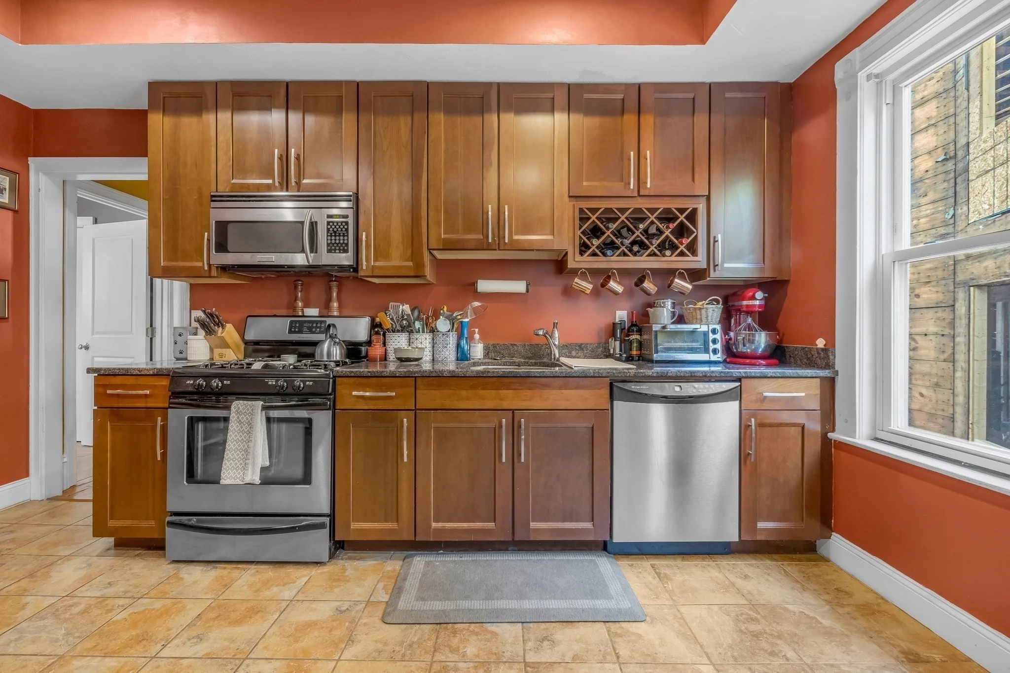 2 bed, 1 bath apartment for rent at 71 Romsey St Unit 2, Dorchester — photo 3 of 21