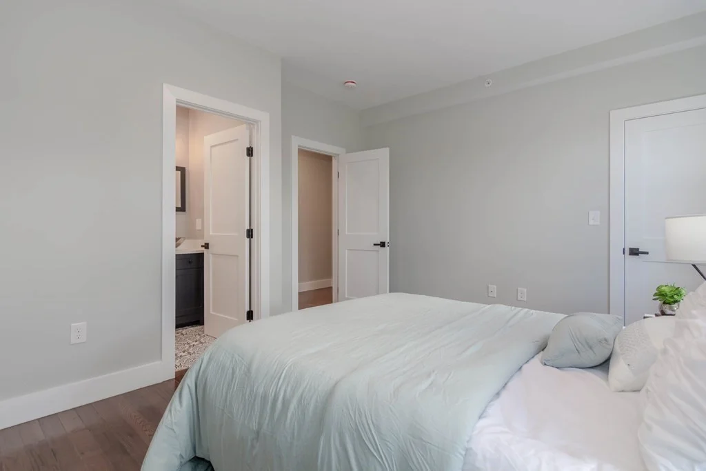 3 bed, 2 bath apartment for rent at 71 Savin St Unit 2, Roxbury — photo 12 of 15